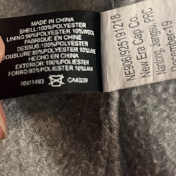 New Era Wool Blend Clillis Winter Beanie Hat - Picture 8 of 8